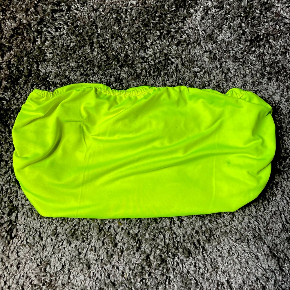 neon crop top💚